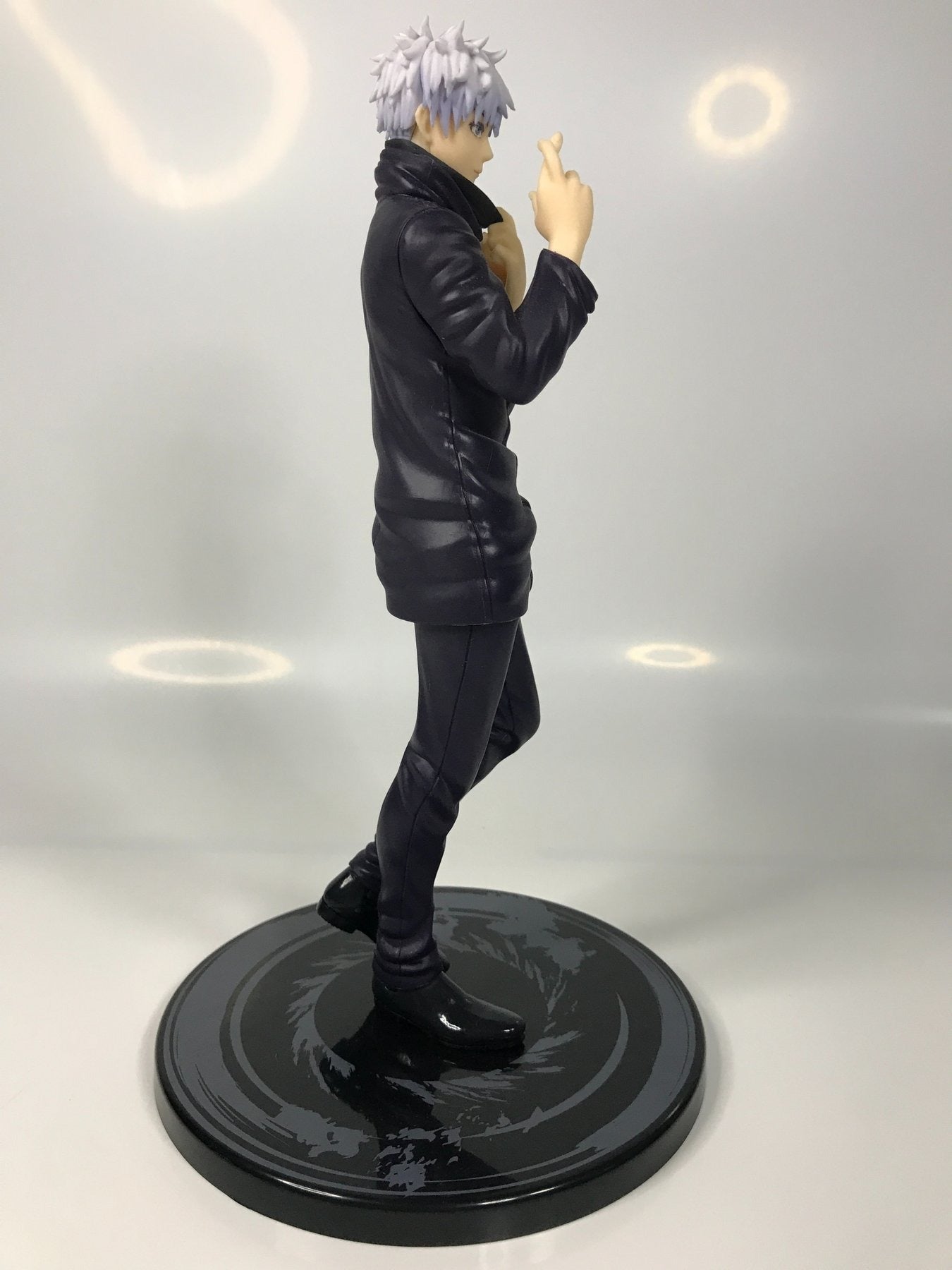 Satoru Gojo Vinyl Figure